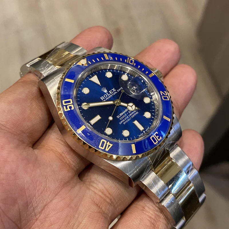 Thumb Submariner Date 41 Stainless Steel / Yellow Gold / Blue