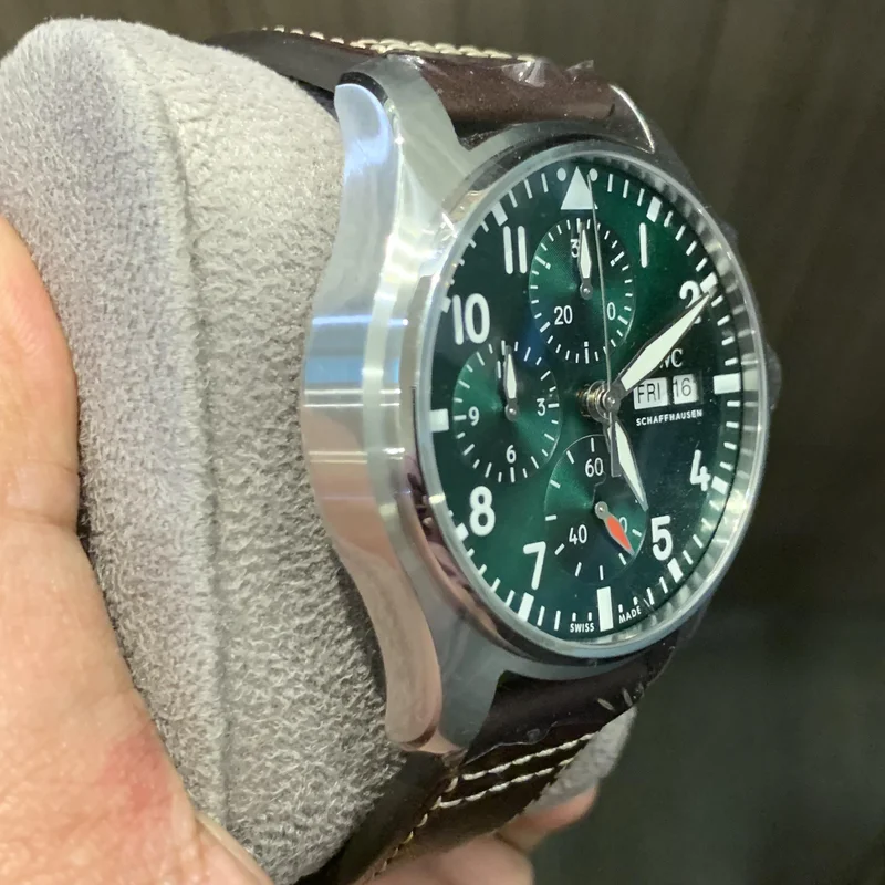 Thumb Pilot's Watch Chronograph 41 Stainless Steel / Green