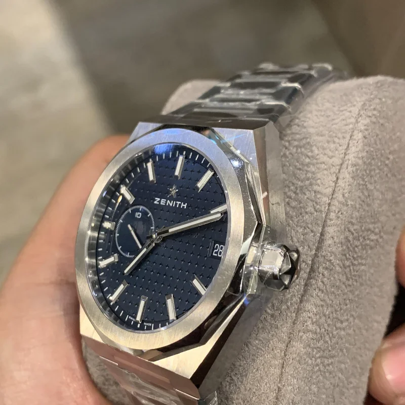 Thumb Defy Skyline Stainless Steel / Blue