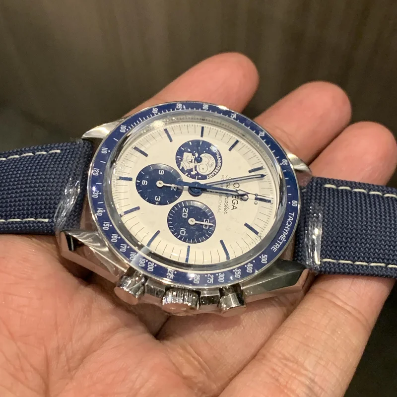 Thumb Speedmaster Professional Moonwatch Apollo 13 50th Anniversary Snoopy