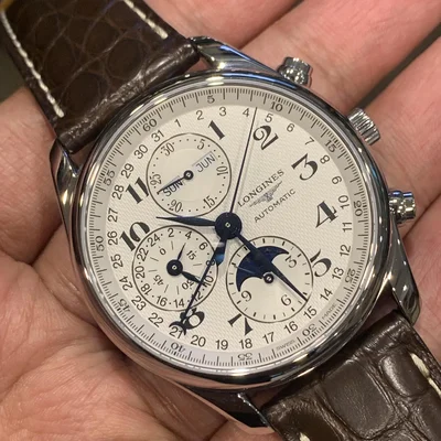 Master Collection 40 Chronograph Calendar Stainless Steel / Silver / Alligator