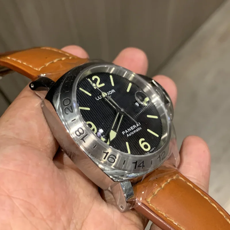 Thumb Luminor GMT Tuxedo