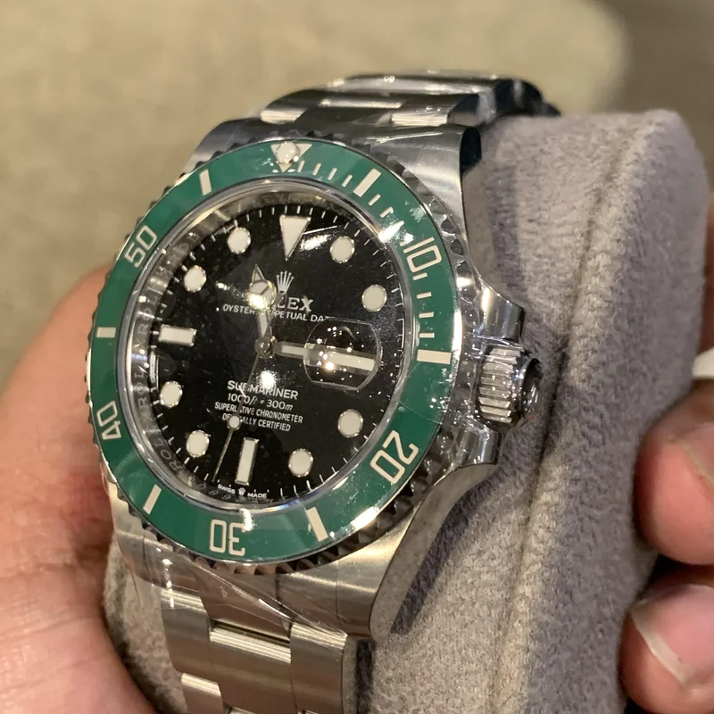 Thumb Submariner Date 41 Stainless Steel / Black / Green Cerachrom