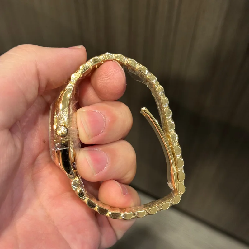 Thumb Datejust 31 Yellow Gold / Fluted / Olive - Diamond / President