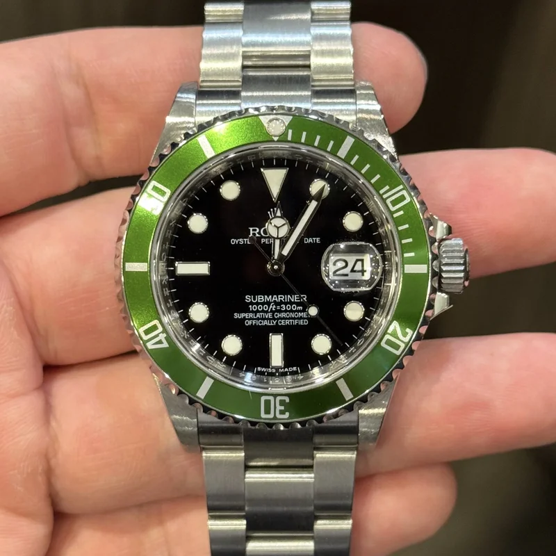 Submariner Date 16610 LV Mark 7