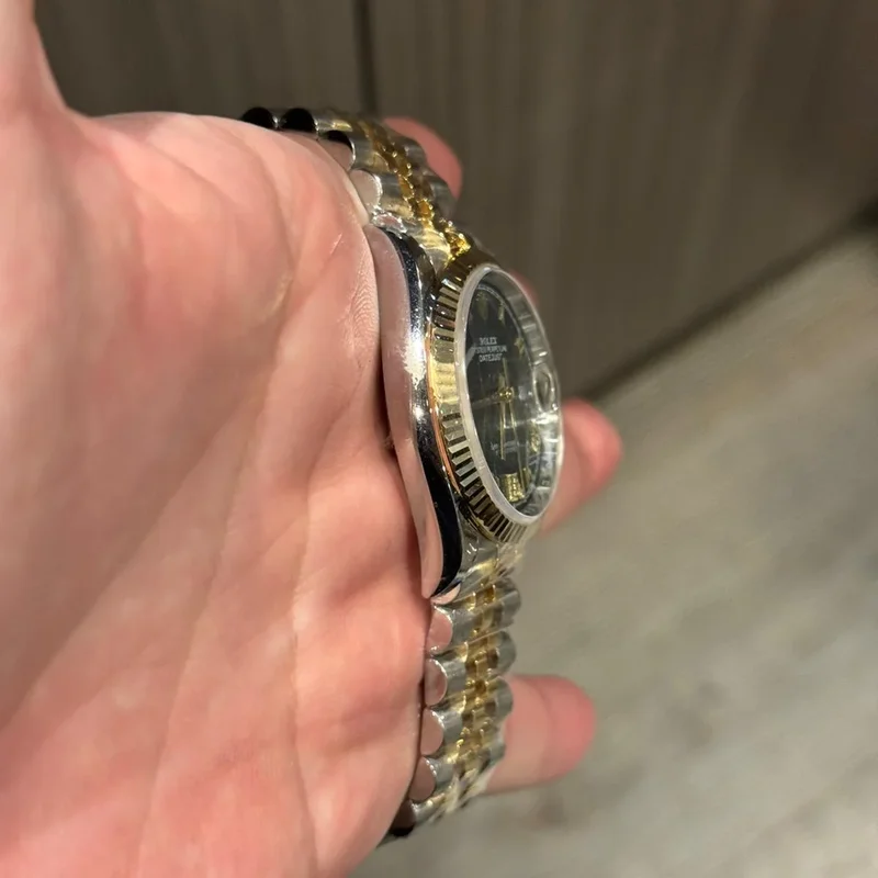 Thumb Datejust 36 Stainless Steel / Yellow Gold / Fluted / Olive Green Roman / Jubilee