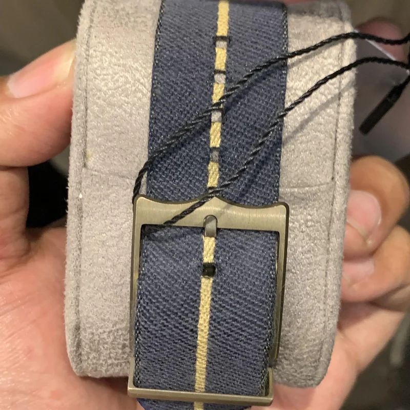 Thumb Heritage Black Bay Bronze / Bucherer Blue / Fabric