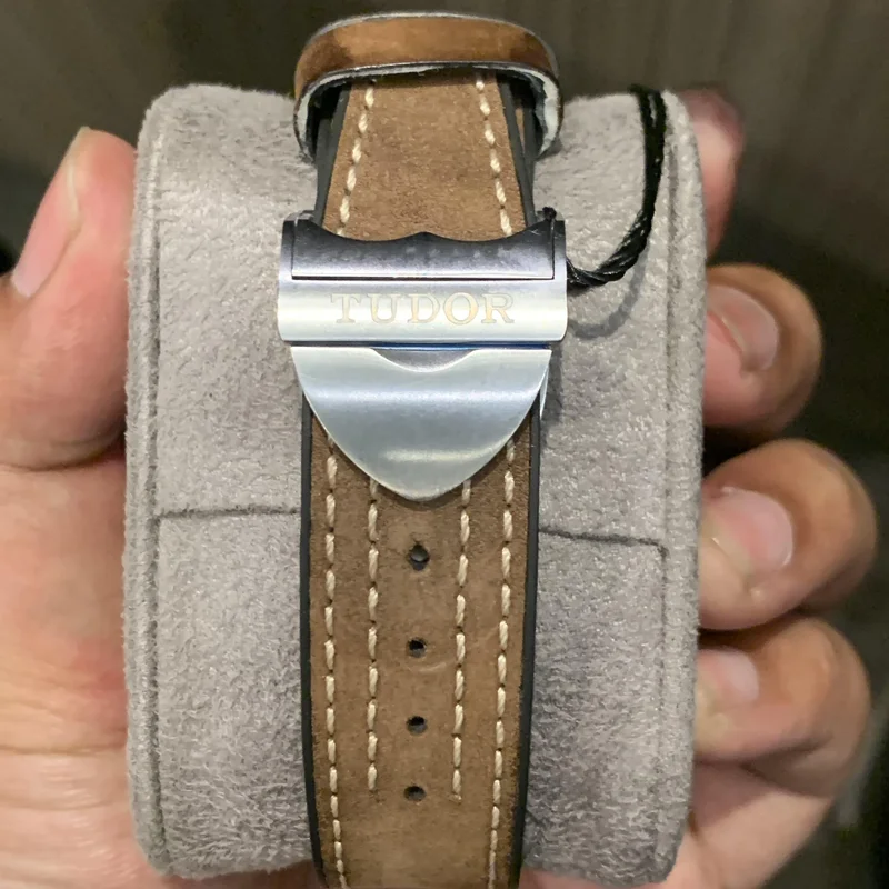 Thumb Heritage Black Bay P01