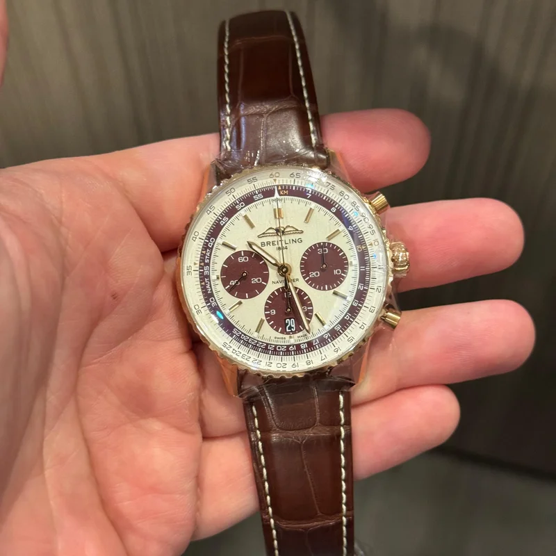 Navitimer B01 Chronograph 43 The Time Place 25th Anniversary