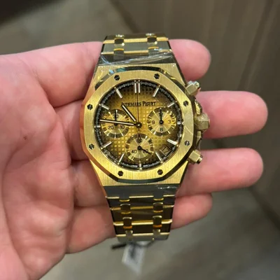 Royal Oak Chronograph 26240BA / Yellow Gold / Smoke 
