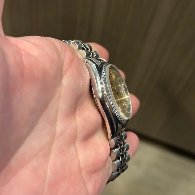 Thumb Datejust 36 16220 Stainless Steel / Sunburst