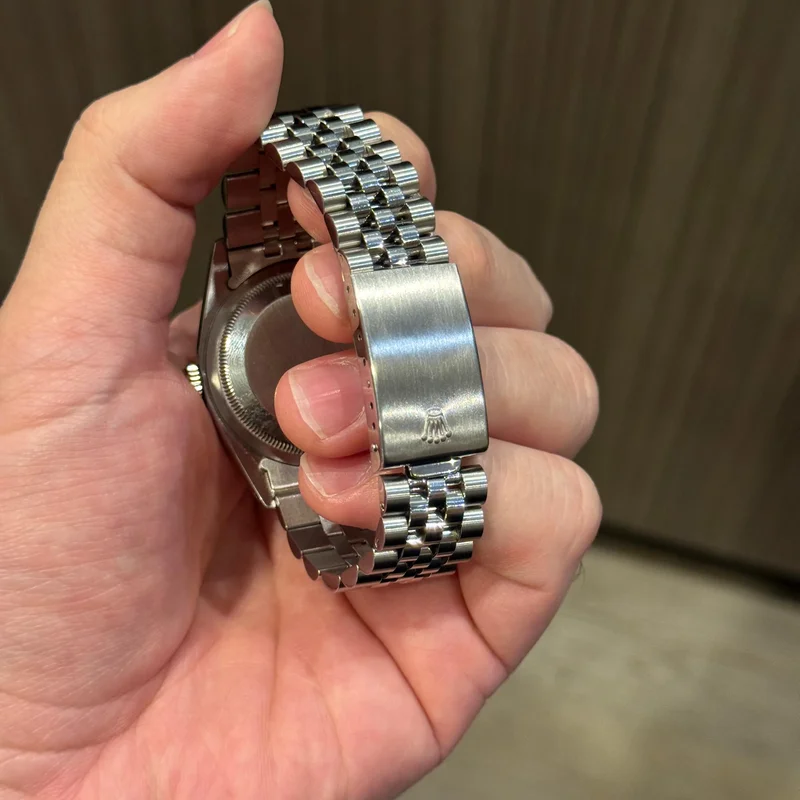 Thumb Datejust 36 16220 Stainless Steel / Sunburst