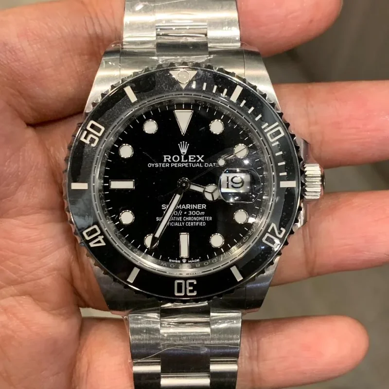 Submariner Date 41 Stainless Steel / Black / Cerachrom