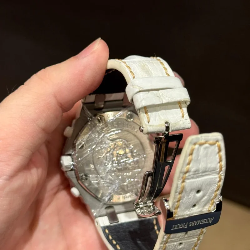 Thumb Royal Oak Offshore 26172 Pride of Siam