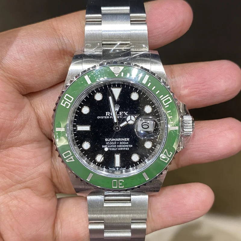 Submariner Date 41 Stainless Steel / Black / Green Cerachrom