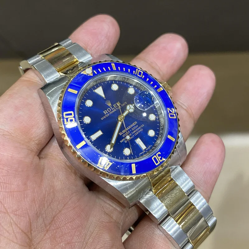 Thumb Submariner Date Rolesor / Blue / Cerachrom