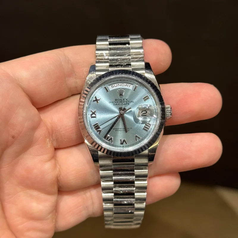 Day-Date 36 Platinum - Fluted / Ice Blue - Roman / President