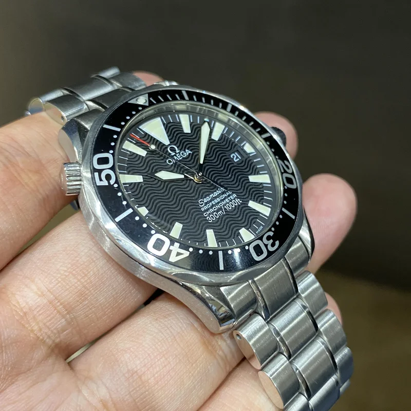 Thumb Seamaster Diver 300M Automatic 41 Stainless Steel / Black / Bracelet
