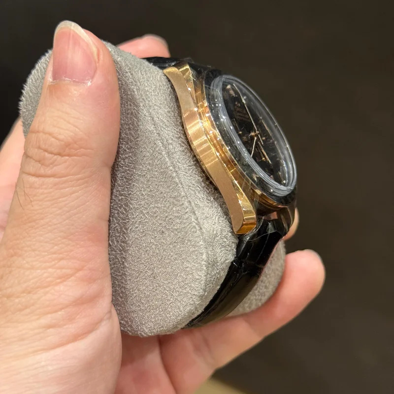 Thumb Speedmaster Professional Moonwatch 3861 Sedna Gold / Black / Alligator