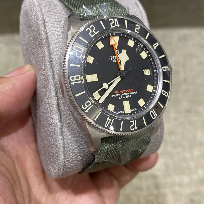 Thumb Pelagos FXD GMT