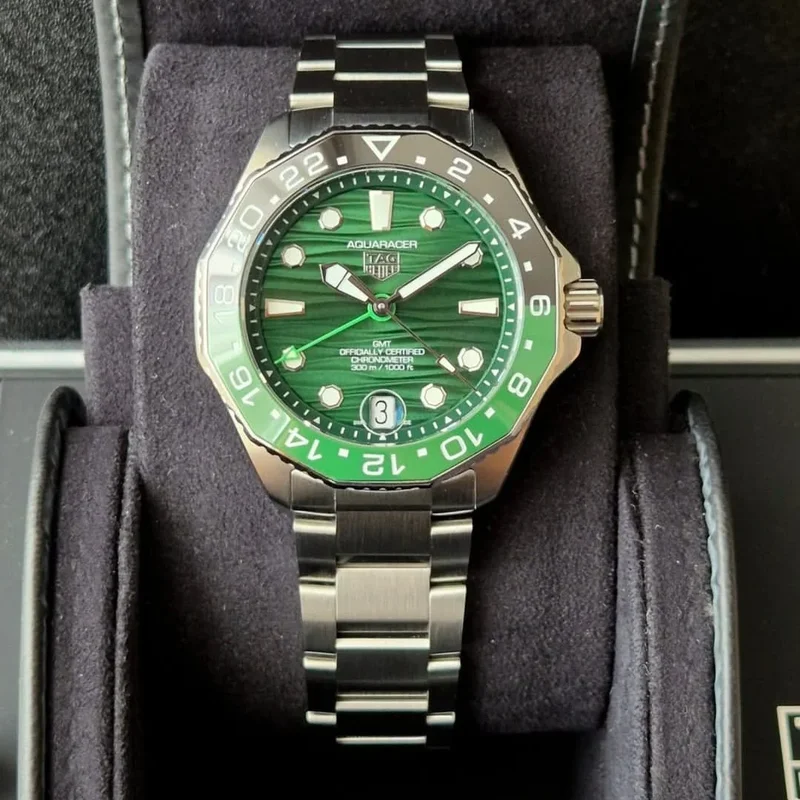 Aquaracer Professional 300 GMT / Stainless Steel / Green - Black
