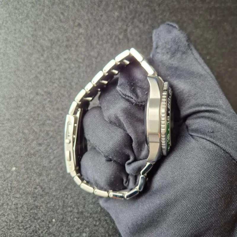 Thumb Aquaracer Professional 300 GMT / Stainless Steel / Green - Black