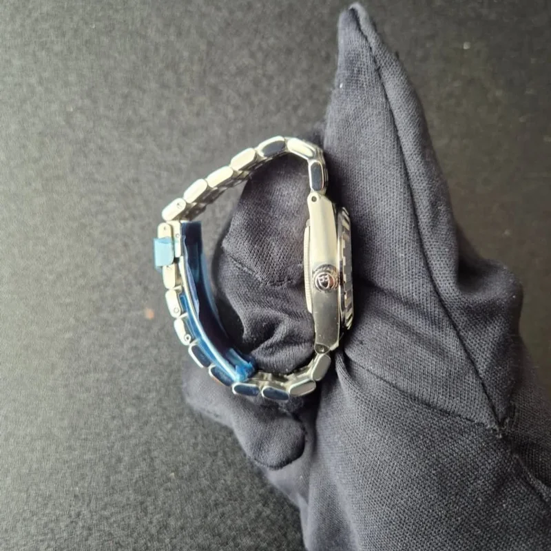 Thumb Royal Date 28 Stainless Steel / Blue - Roman