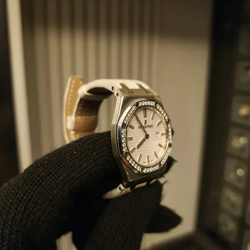 Thumb Royal Oak 67651 Quartz Stainless Steel / Silver / Strap