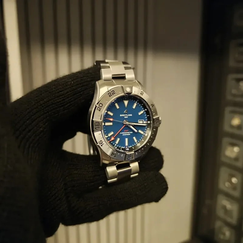 Thumb Avenger Automatic GMT 45 Stainless Steel / Blue / Bracelet