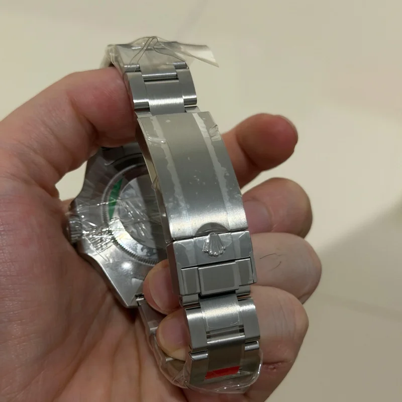 Thumb Submariner Date 41 Stainless Steel / Black / Green Cerachrom