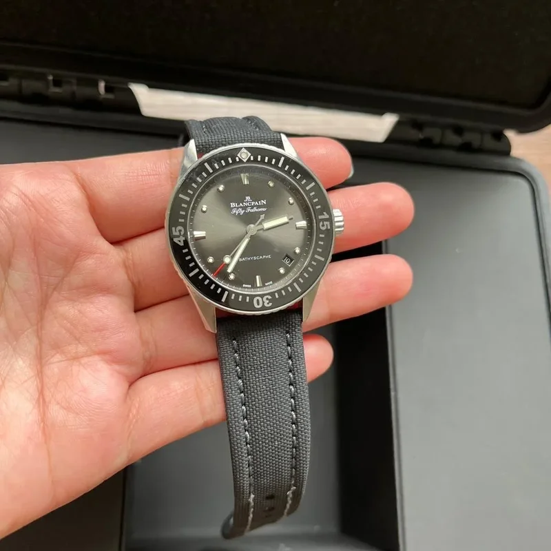 Fifty Fathoms Bathyscaphe Stainless Steel / Grey / Black Nato