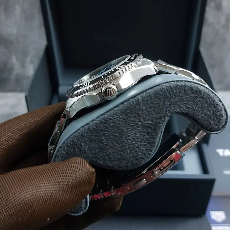 Thumb Aquaracer Professional 300 Stainless Steel / Black / Bracelet