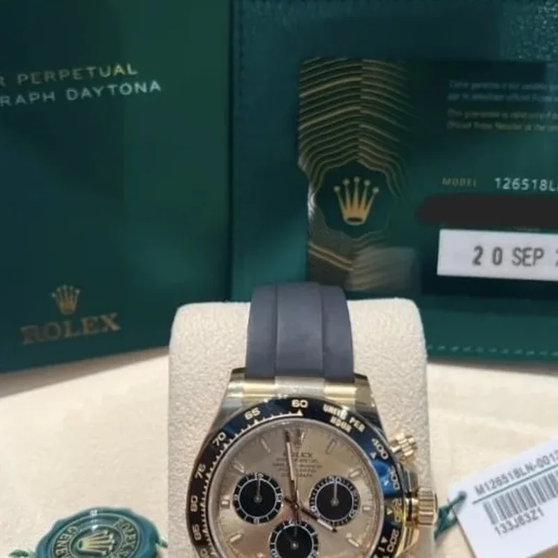 Thumb Cosmograph Daytona Yellow Gold - Cerachrom / Champagne - Black / Oysterflex