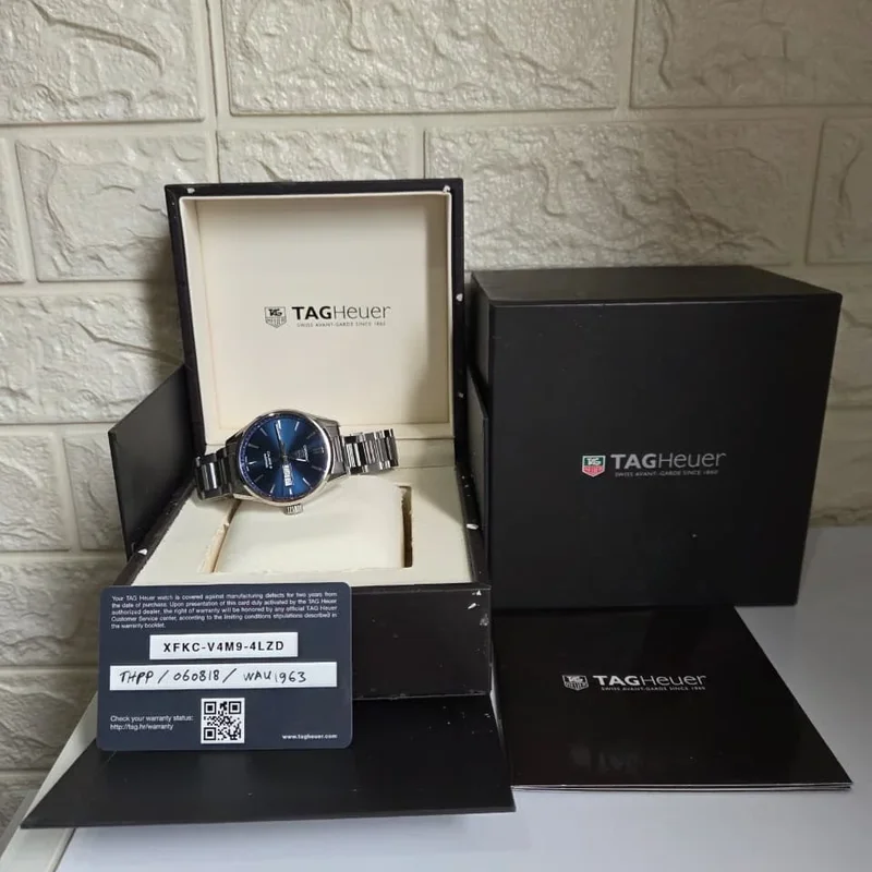 Thumb Carrera Calibre 5 Day Date Stainless Steel / Blue / Bracelet