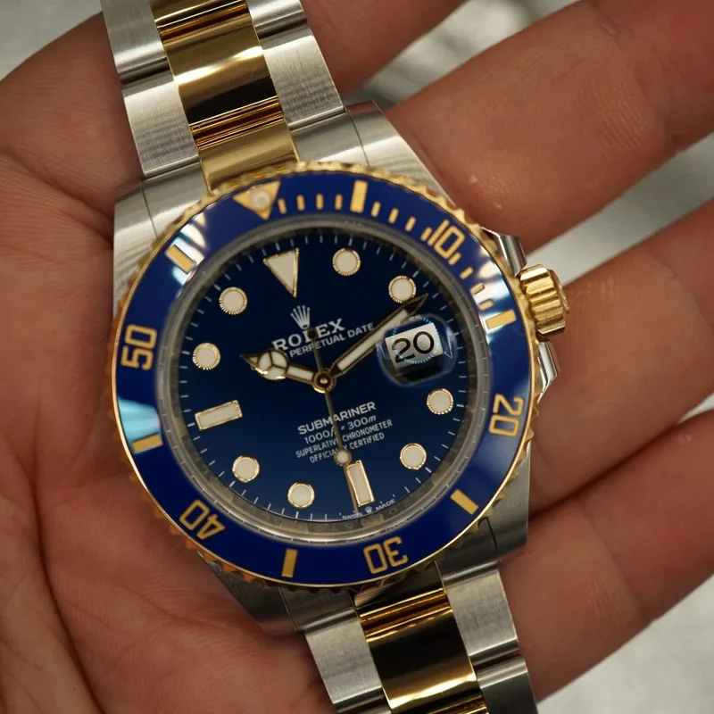 Submariner Date 41 Stainless Steel / Yellow Gold / Blue