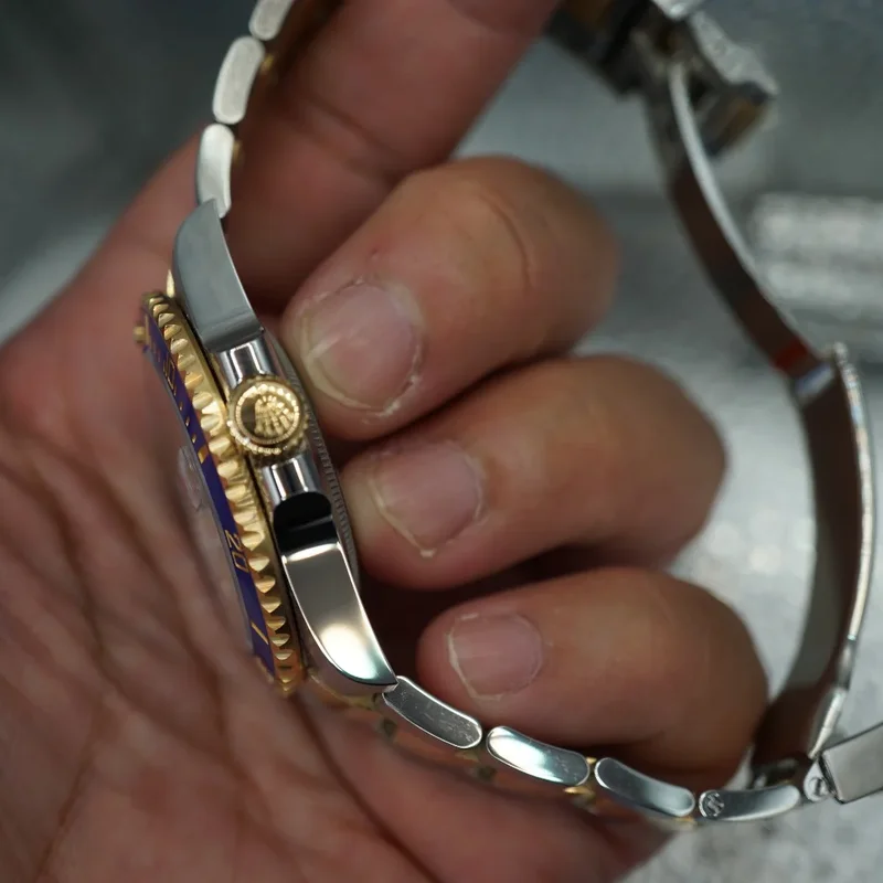 Thumb Submariner Date 41 Stainless Steel / Yellow Gold / Blue