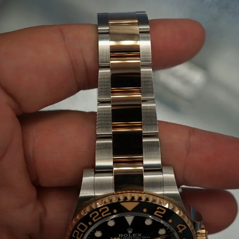 Thumb GMT-Master II Stainless Steel / Everose / CHNR / Oyster