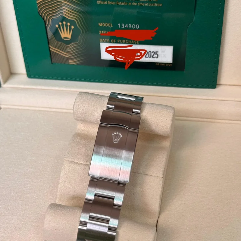 Thumb Oyster Perpetual 31 Stainless Steel / Pink