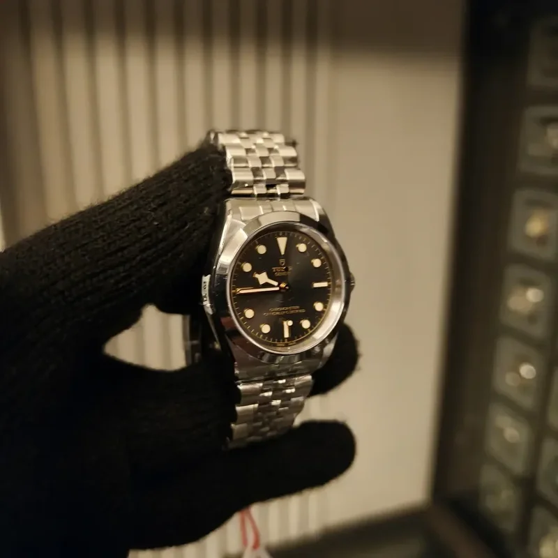 Thumb Black Bay 31 Stainless Steel / Black / Bracelet