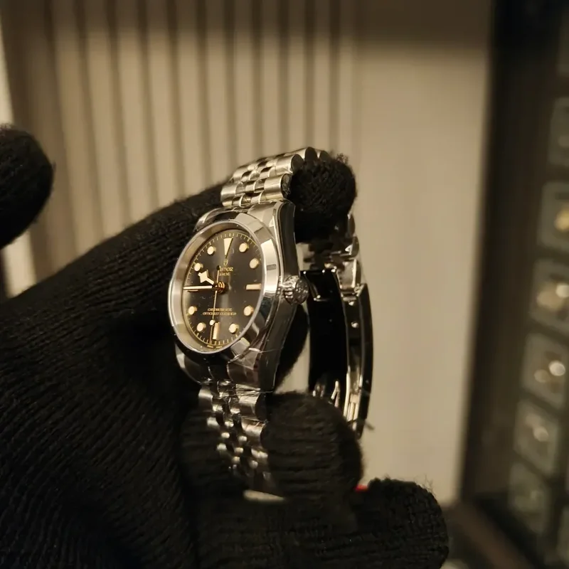Thumb Black Bay 31 Stainless Steel / Black / Bracelet