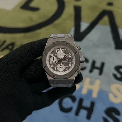 Royal Oak Offshore 42 Titanium / Grey / Rubber