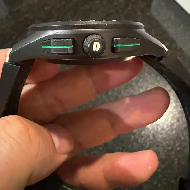 Thumb Connected Calibre E3 Titanium Golf Edition