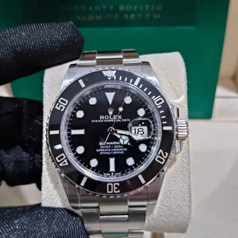 Submariner Date 41 Stainless Steel / Black / Cerachrom