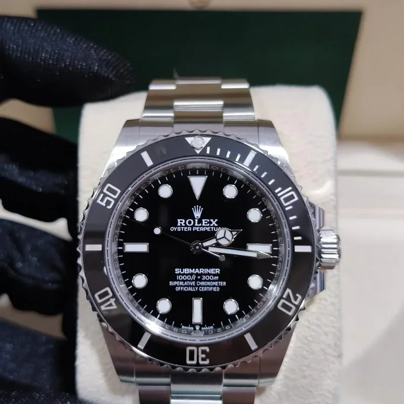 Submariner No-Date 41 / Stainless Steel / Black / Cerachrom
