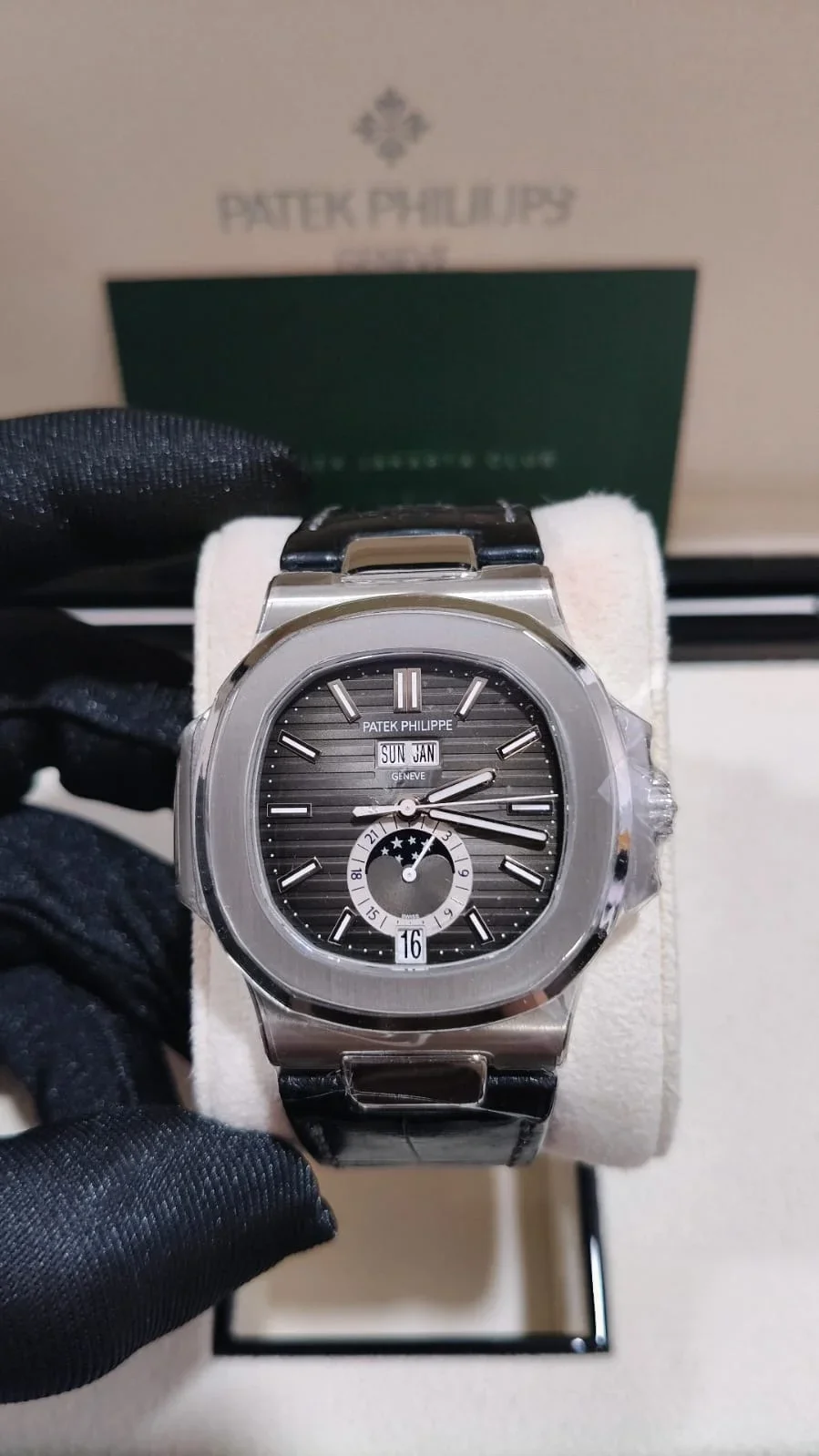 Nautilus 5726 Stainless Steel / Black