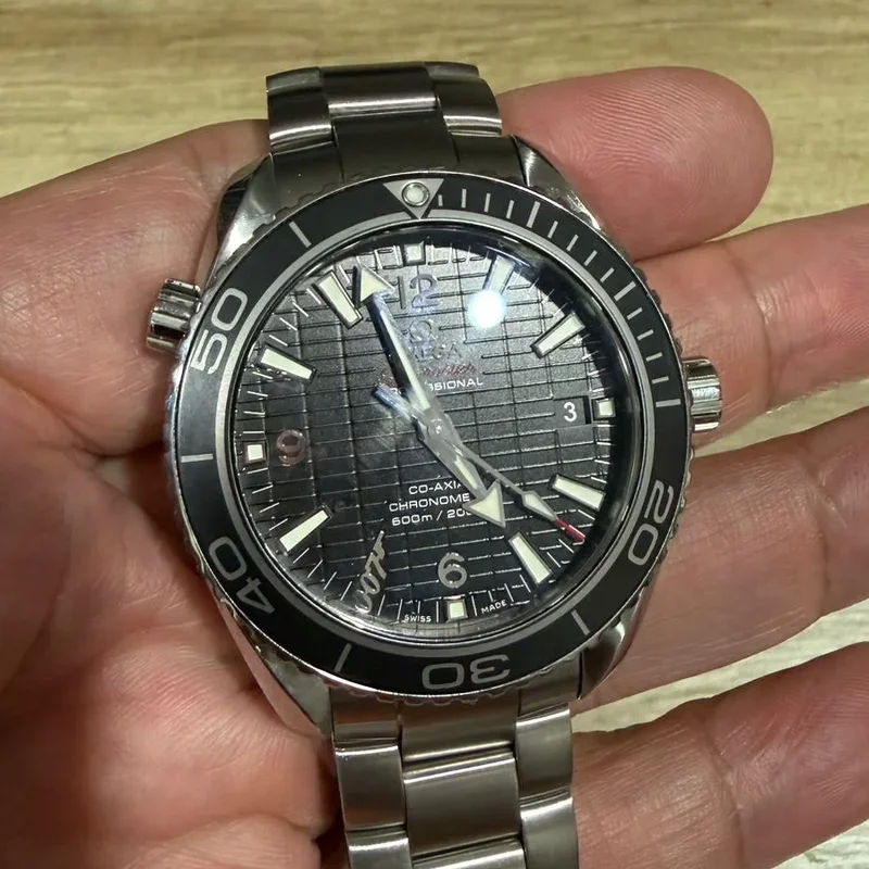 Seamaster Planet Ocean 600M Co-Axial 42 Stainless Steel / Black / Bracelet / James Bond Skyfall