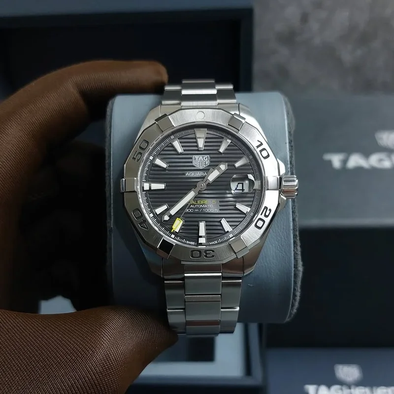 Aquaracer 300M Calibre 5 Automatic 41 Stainless Steel / Grey / Bracelet