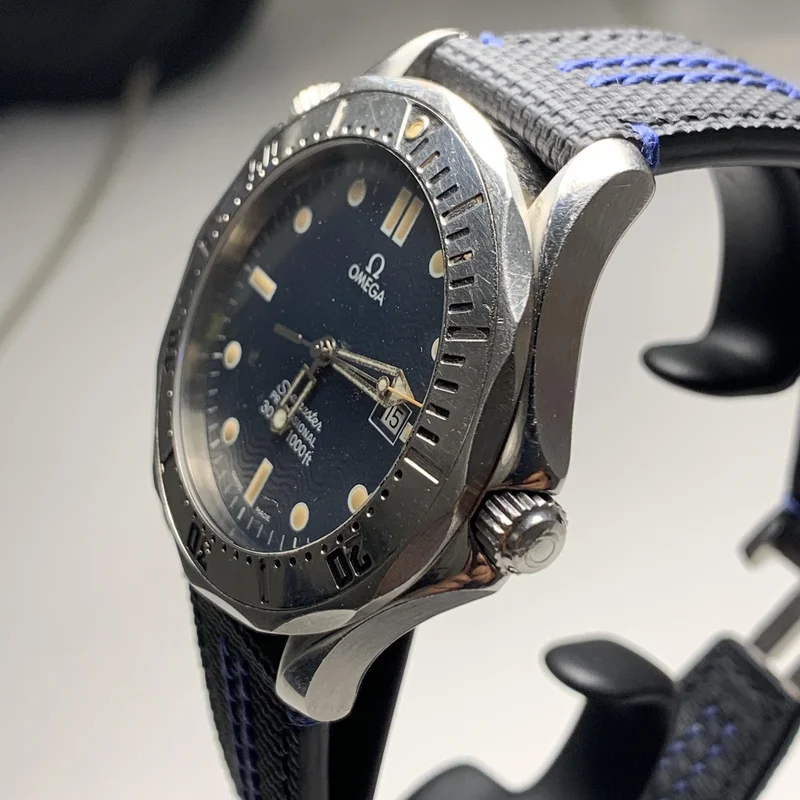 Thumb Seamaster Diver 300M Quartz 41 Stainless Steel / Blue / Bracelet
