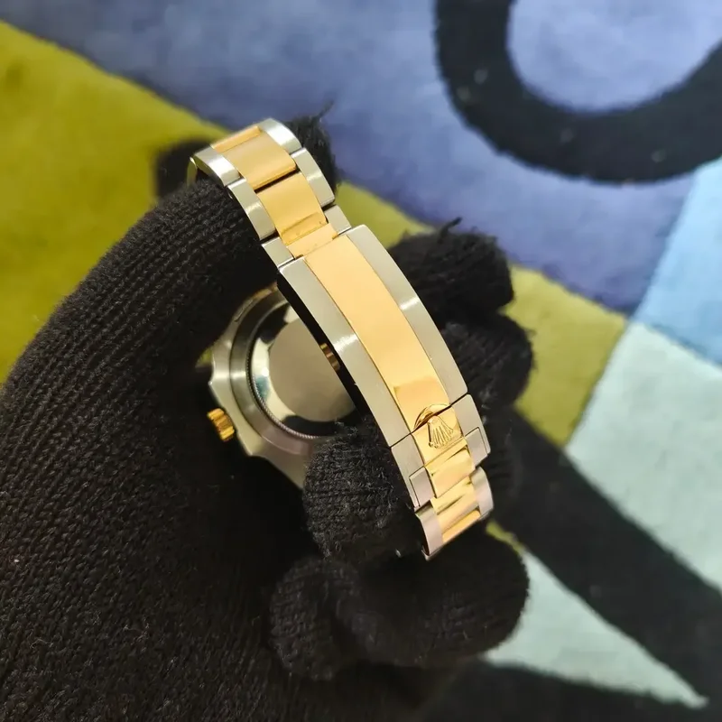 Thumb Submariner Date Rolesor / Blue / Cerachrom