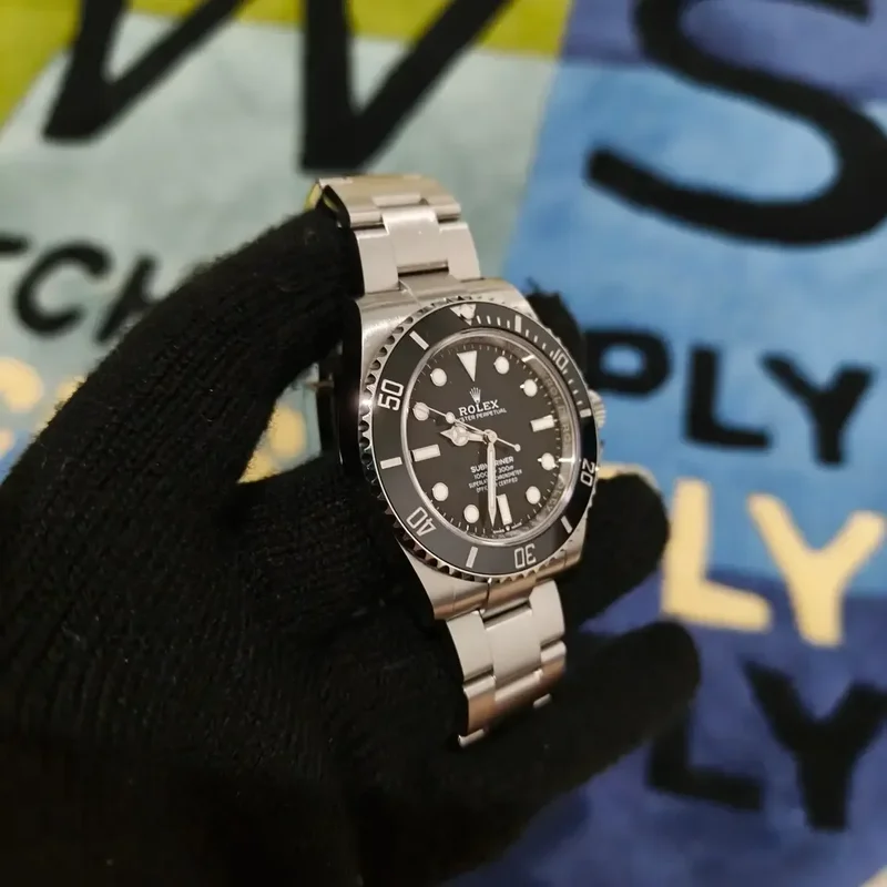 Thumb Submariner No-Date 41 / Stainless Steel / Black / Cerachrom